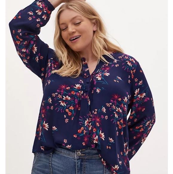 torrid Tops - TORRID NAVY FLORAL GEORGETTE PINTUCK BUTTON DOWN BLOUSE